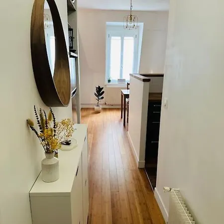 아파트 T2 Charmant, Chaleureux Et Calme 파리