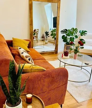 아파트 T2 Charmant, Chaleureux Et Calme 파리